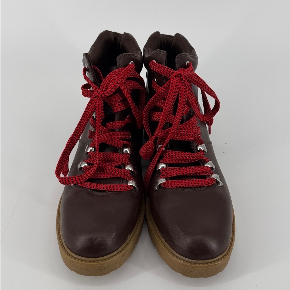 Universal Thread Brown Faux Leather Hiking Boots Red Laces Lug Sole Women's 8.5 - Picture 2 of 11